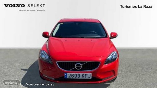 Volvo V 40 D2 KINETIC 120CV 5P de 2017 con 86.258 Km por 15.000 EUR. en Sevilla