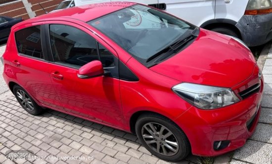 Toyota Yaris 70 active de 2013 con 57.000 Km por 10.500 EUR. en Burgos