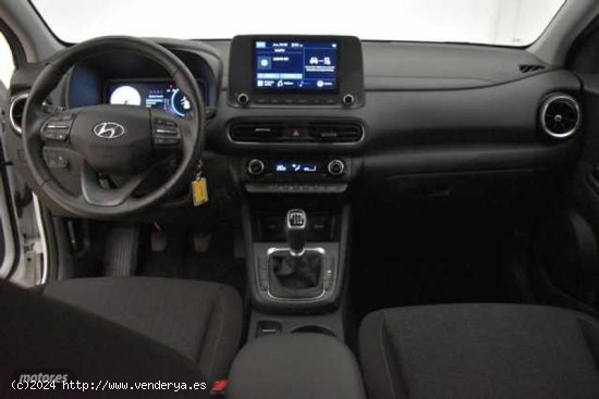 Hyundai Kona 1.0 TGDI Maxx 4x2 de 2023 con 18.887 Km por 21.900 EUR. en Zaragoza