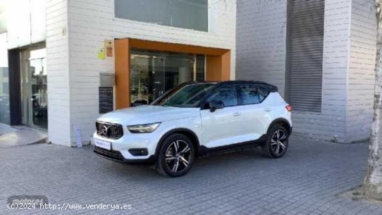  Volvo XC40 XC40 Recharge R-Design, T4 hibrido enchufable de 2020 con 57.280 Km por 32.650 EUR. en Ba 