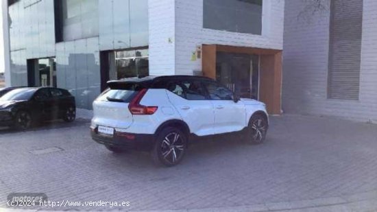 Volvo XC40 XC40 Recharge R-Design, T4 hibrido enchufable de 2020 con 57.280 Km por 32.650 EUR. en Ba