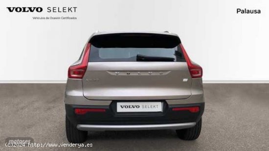 Volvo XC40 1.5 T4 PHEV RECHARGE CORE DCT 5P de 2023 con 17.040 Km por 40.995 EUR. en Valladolid