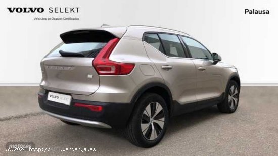 Volvo XC40 1.5 T4 PHEV RECHARGE CORE DCT 5P de 2023 con 17.040 Km por 40.995 EUR. en Valladolid