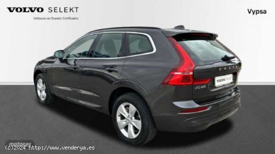 Volvo XC 60 2.0 B4 D CORE AUTO 197 5P de 2022 con 19.792 Km por 41.900 EUR. en Malaga