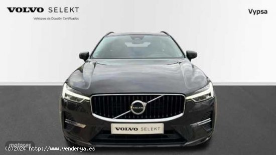 Volvo XC 60 2.0 B4 D CORE AUTO 197 5P de 2022 con 19.792 Km por 41.900 EUR. en Malaga