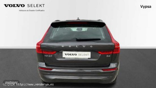 Volvo XC 60 2.0 B4 D CORE AUTO 197 5P de 2022 con 19.792 Km por 41.900 EUR. en Malaga