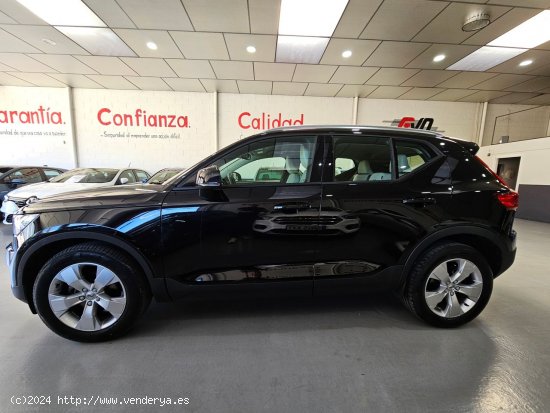 Volvo XC40 2.0 D3 MOMENTUM AUTOMATICO - CUENCA