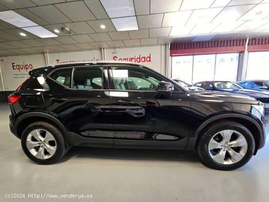 Volvo XC40 2.0 D3 MOMENTUM AUTOMATICO - CUENCA