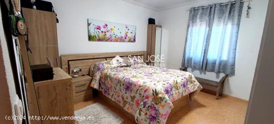 SE VENDE CHALET EN LA ROMANA - ALICANTE