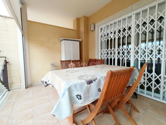 SE VENDE UN BUNGALOW ADOSADO EN MONFORTE DEL CID - ALICANTE