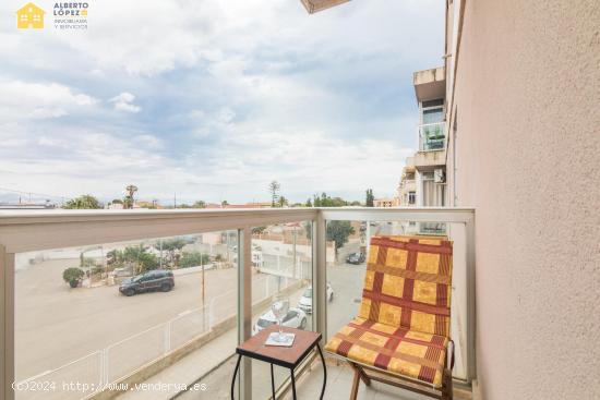 VIVIENDA LUMINOSA DE 2 DORMITORIOS CON COCINA INDEPENDIENTE, GARAJE Y TRASTERO - ALICANTE