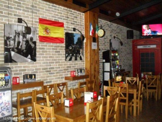 Se VENDE local comercial en Villena, acondicionado como cafetería...para negocio o LOCAL SOCIAL!! -