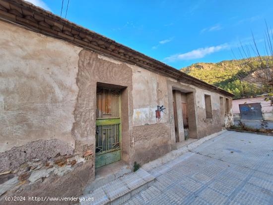 Se vende casa a reformar en Algezares junto a la montaña - MURCIA