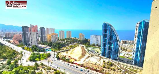 Impresionante apartamento en playa Poniente de Benidorm - ALICANTE