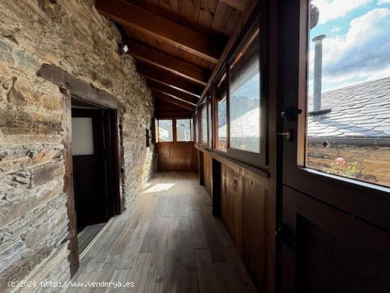 Casa de piedra en Peñalba de Santiago con encanto rural - LEON