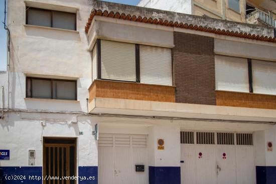 LOCAL  COMERCIAL Y VIVIENDA EN PRIMERA PLANTA - VALENCIA