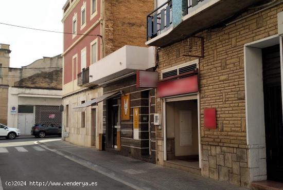 LOCAL COMERCIAL EN CALLE DE PASO OBLIGADO - TARRAGONA