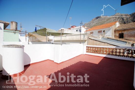 ¡GRAN OPORTUNIDAD! CASA DE PUEBLO CON PATIO, TERRAZA Y TRASTERO - VALENCIA