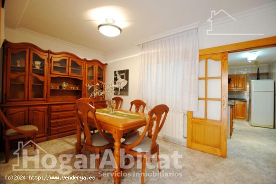 ¡GRAN OPORTUNIDAD! CASA DE PUEBLO CON PATIO, TERRAZA Y TRASTERO - VALENCIA