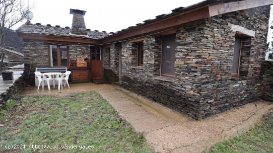 BONITA CASA EN LA RUTA DE LA ARQUITECTURA NEGRA - GUADALAJARA