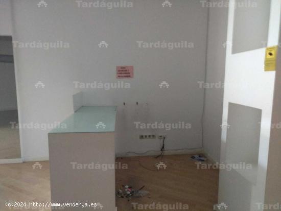 ESTUPENDO LOCAL COMERCIAL EN LA MEJOR ZONA DE LA AVENIDA COMUNEROS - SALAMANCA