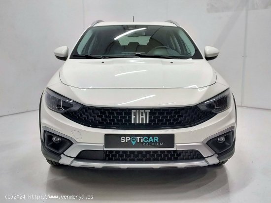 Fiat Tipo   1.5 Hybrid 97kW (130CV) DCT Cross - SANT FRUITOS DE BAGES