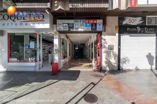 MAGNIFICO LOCAL COMERCIAL EN LA ZONA CERO DE GRANADA - GRANADA