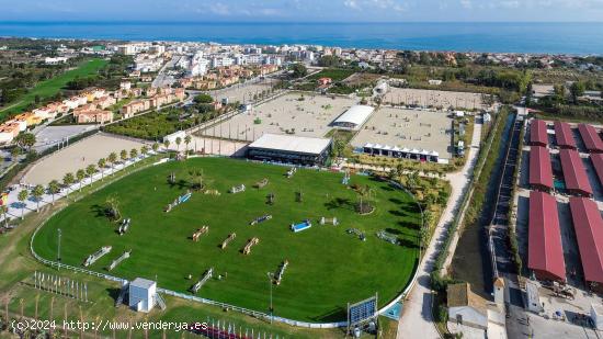 Finca urbana de primera línea de playa - ALICANTE