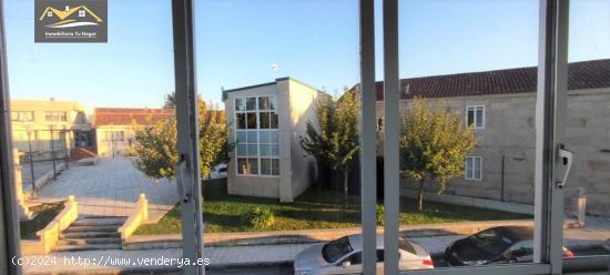 SE VENDE CASA INDEPENDIENTE PARA REFORMAR CON FINCA DE 2.000 M2 A 10 MIN DE OURENSE. REF. 6527 - ORE