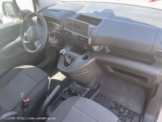 Opel Combo  Cargo L 650kg Diesel 1.5 100HP S&S MT E6 - - Sevilla