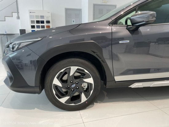 Subaru Crosstrek 2.0i Hybrid CVT 136cv TOURING - Badalona