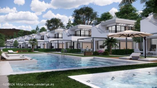 VILLAS DE OBRA NUEVA EN PILAR DE LA HORADADA EN EL CAMPO DE GOLF - ALICANTE