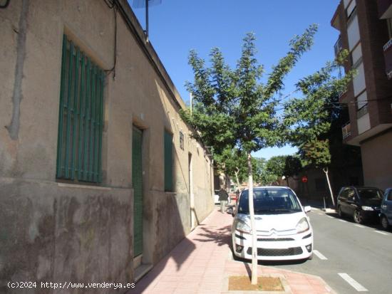 Solar con posibilidad de contruir 4 alturas 257 m2 chaflan zona norte de San Vicente del Raspeig - A