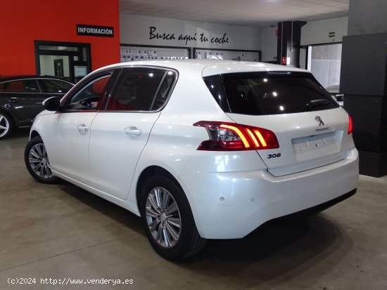 Peugeot 308 5p Allure PureTech 130 S&S - Madrid