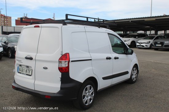 Ford Transit Courier 1.5TDCI 75CV TREND - Madrid