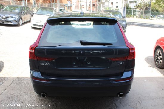 Volvo XC-60 2.0 T8 AWD Business Plus Auto - Madrid