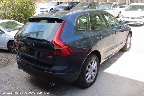 Volvo XC-60 2.0 T8 AWD Business Plus Auto - Madrid