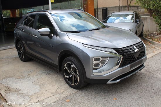 Mitsubishi Eclipse Cross 2.4 PHEV Kaiteki Auto 4WD - Madrid