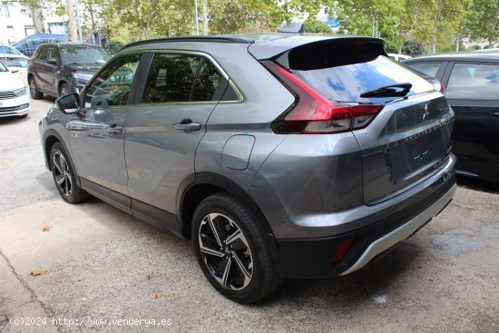 Mitsubishi Eclipse Cross 2.4 PHEV Kaiteki Auto 4WD - Madrid