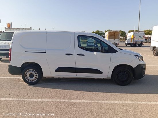 Peugeot Partner 1.5BLUEHDI 100CV LONG 950KG - Madrid