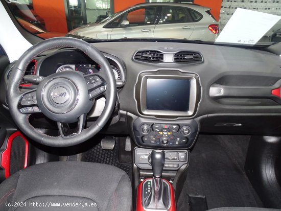 Jeep Renegade Trailhawk 4xe 1.3 PHEV 177kW(240CV) AT - Madrid