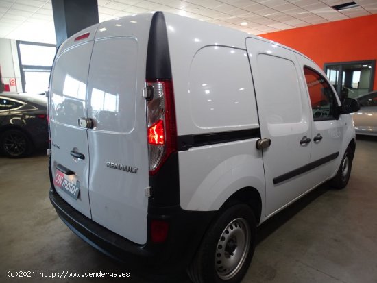 Renault Kangoo Furgón 1.5DCI 75CV PROFESIONAL - Madrid