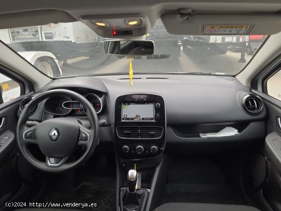 Renault Clio Limited TCe 66kW (90CV) -18 - Madrid