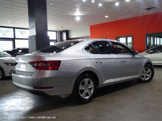 Skoda Superb 1.6 TDI 88kW (120CV) DSG Active - Madrid