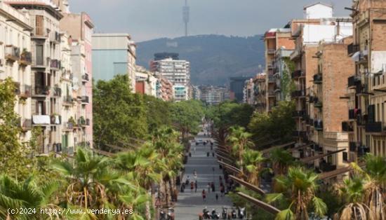 INVERSIONISTAS!! Solar en la zona de SANTS para 5 APT y Local - BARCELONA