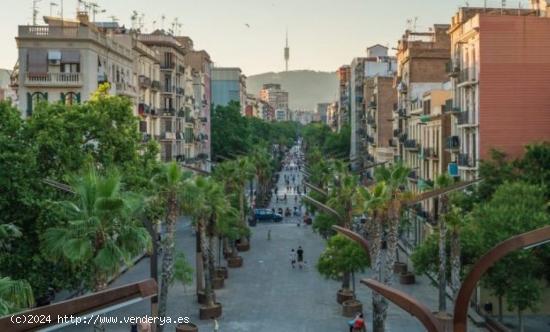 INVERSIONISTAS!! Solar en la zona de SANTS para 5 APT y Local - BARCELONA