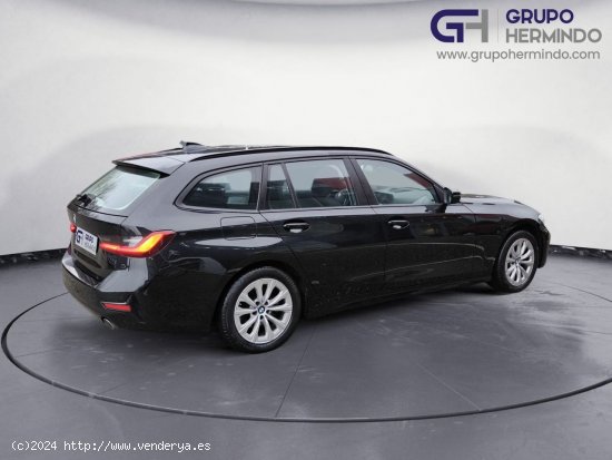 BMW Serie 3 318 d A TOURING - Ponteareas