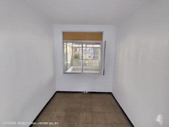 Se Vende en Cornella de Llobregat - BARCELONA