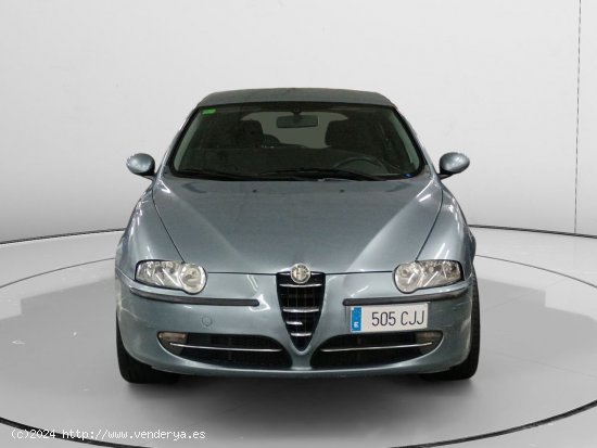 Alfa Romeo 147 1.9 JTD Distinctive - Barcelona