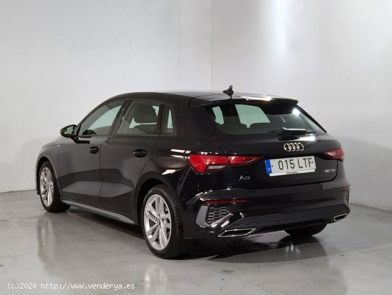 Audi A3 Sportback 35 TDI S line - 